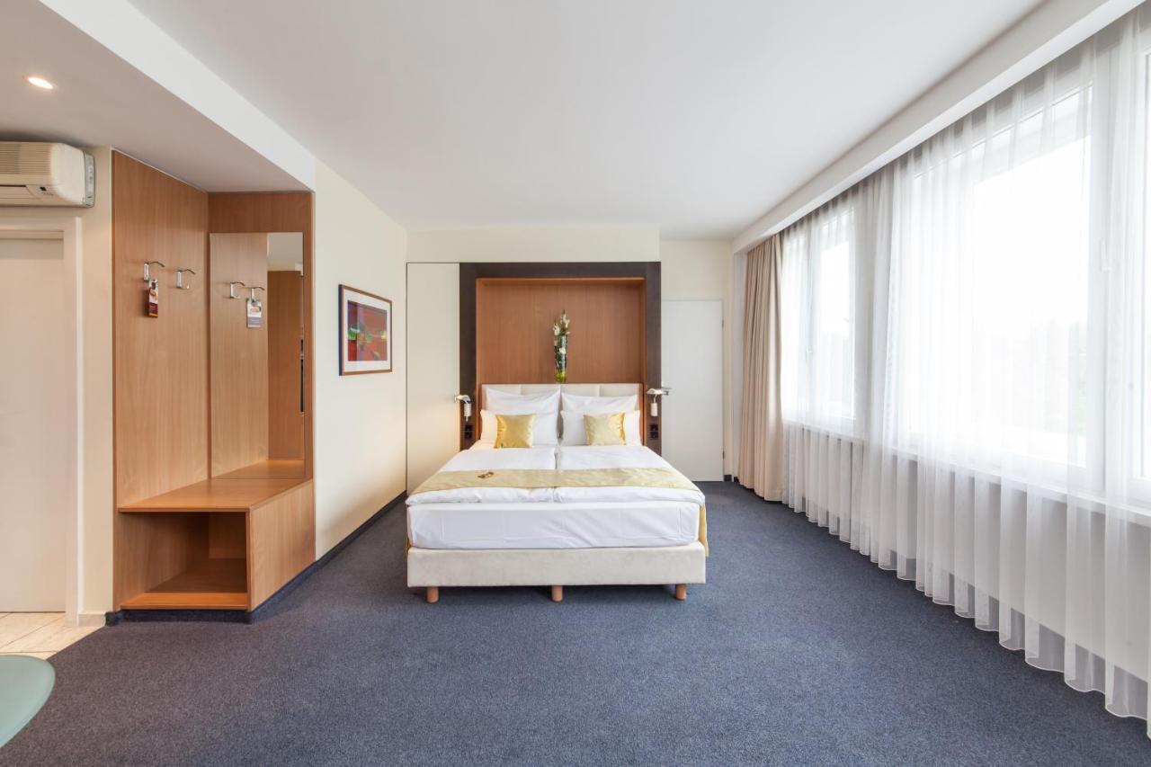 Novum Hotel Ambassador Hambourg Extérieur photo